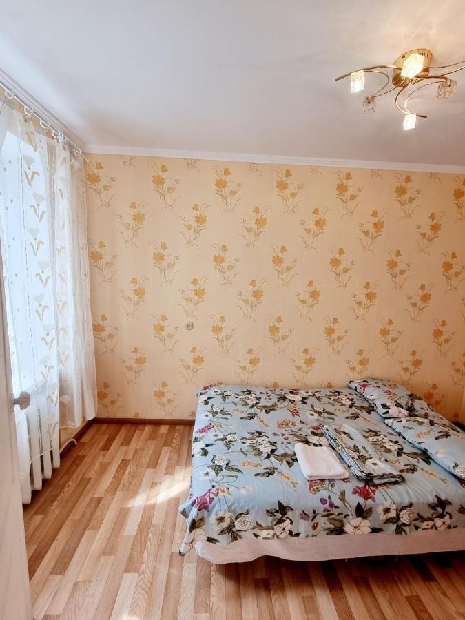 2-Кімнатна Квартира У Центрі На Олександра Поля, Шпиталь, 16Лікарня Dnipro Eksteriør billede